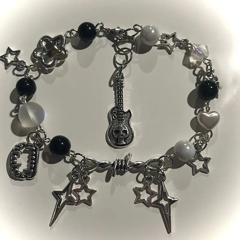 Pulsera de calavera gótica
