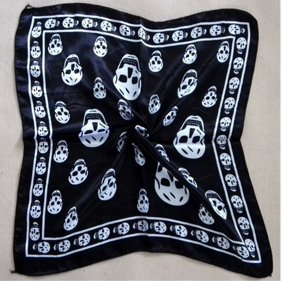Skull Scarf
