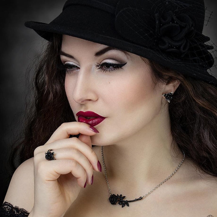 Ring O'roses Ear Studs