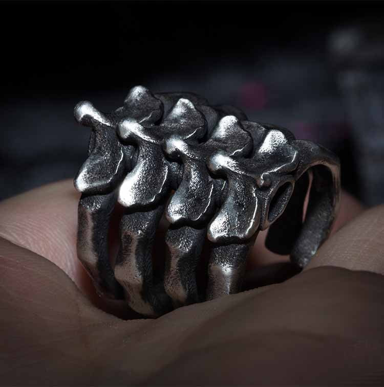 Men's Backbone Ring